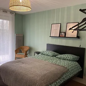 https://studio-calme-dans-une-belle-rsidence-avec-piscine-parking-wifi.midi-pyreneeshotels.com